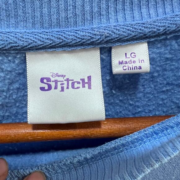 Disney Stitch Experiment 626 Blue Pullover Cozy Oversized Sweater Size Large - Picture 5 of 6